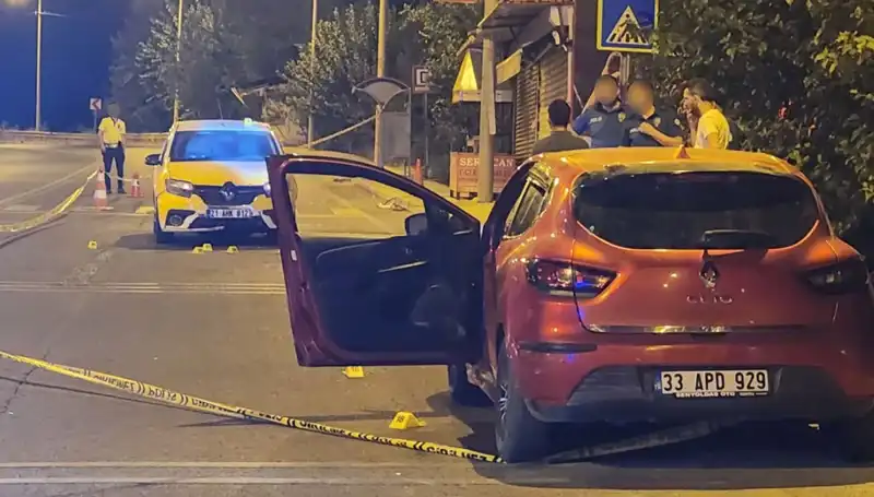 Otomobillerden İnen İki Grubun Kurşun Yağmuru: 2 Ölü, 5 Yaralı