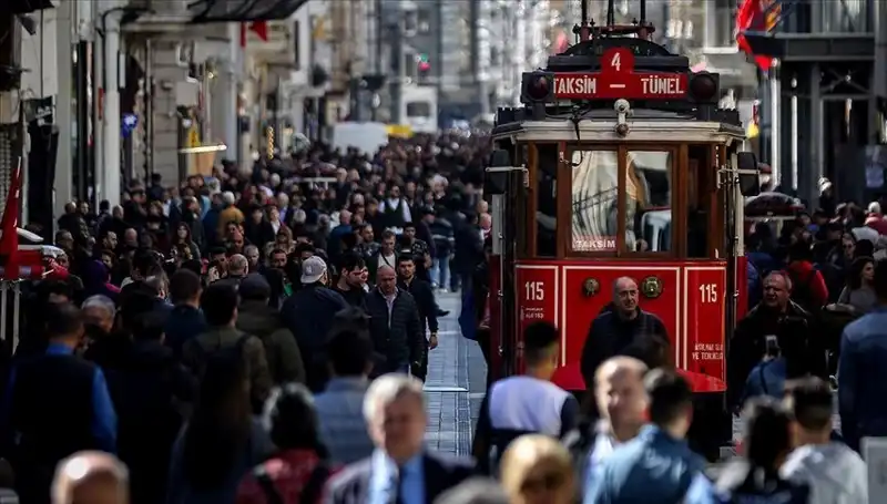 Türkiye'nin Nüfusu Artışta: 2023'te Rekor Sayılara Ulaşıldı