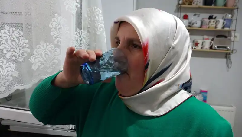 30 Yıldır Nisan Yağmurunu Şifa İçin İçiyor: İki Nesil, Tek Gelenek