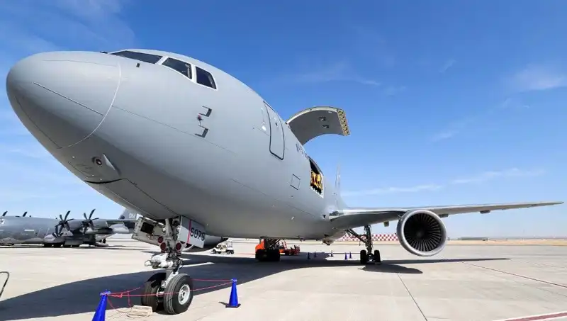 İsrail, İran'a Karşı Yeni KC-46 Uçaklarıyla Güç Gösteriyor