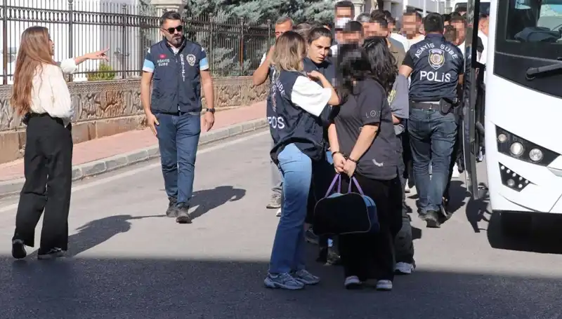Türkiye'de 6 İlde Yüzde Yüz Dolandırıcılık: 12 Milyon TL'lik Escort Skandalı!