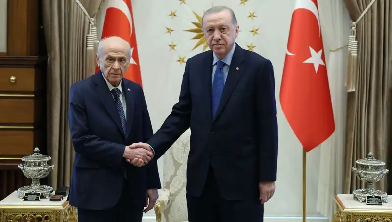Erdoğan ve Bahçeli’nin Kritik Görüşmesi: Koalisyonun Geleceği Nereye Gidiyor?