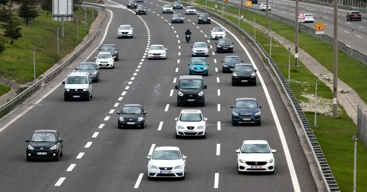 Trafiğe Kayıtlı Taşıt Sayısı 30 Milyon 883 Bini Aştı: Araç Sayısında Yeni Rekor