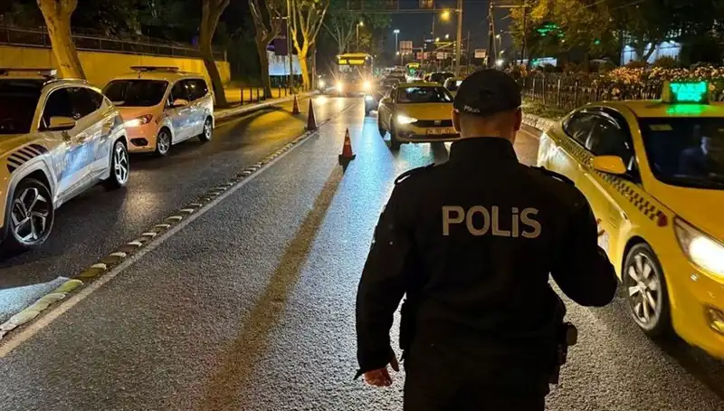 İstanbul'da Huzur Denetimleri: 1500 Kişi Gözaltına Alındı