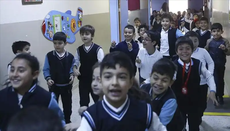 2025'te Okul Açılış Tarihleri ve Tatil Takvimi Açıklandı!