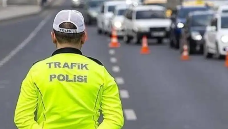Cumartesi Günü İstanbul'da Hangi Yollar Trafiğe Kapatılacak?