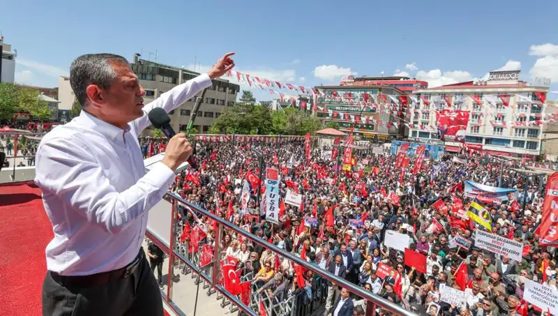 Özgür Özel: "Örgütün Silah Bırakmasını Sonuna Kadar Destekliyoruz"